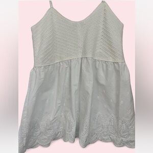 Francesca’s white flowy top